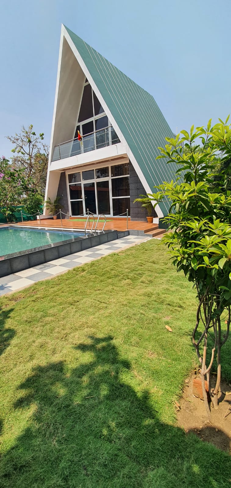 Daddys Villa & Resort, Durg, India - Daddys Villa & Resort, Durg, India Miracle Club & Resort, Plot no 161B, near Jungle Safari, Mangata, Chhattisgarh 491443, India