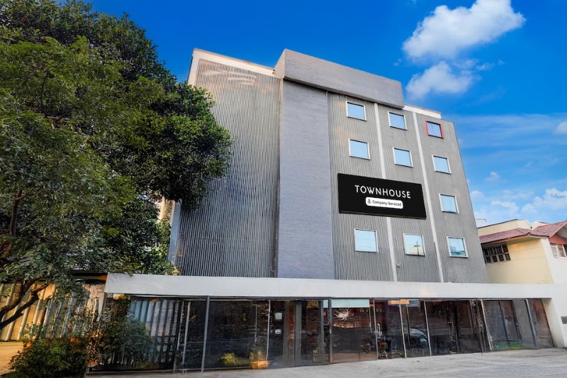 Super Townhouse by OYO Kanakpura Road Formerly Panchavati Comforts