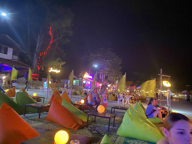 Emma Bar Full Moon Party - Emma Bar Full Moon Party 146 17 ม.2, Tambon Ban Tai, Amphoe Ko Pha-ngan, Chang Wat Surat Thani 84280, Thailand