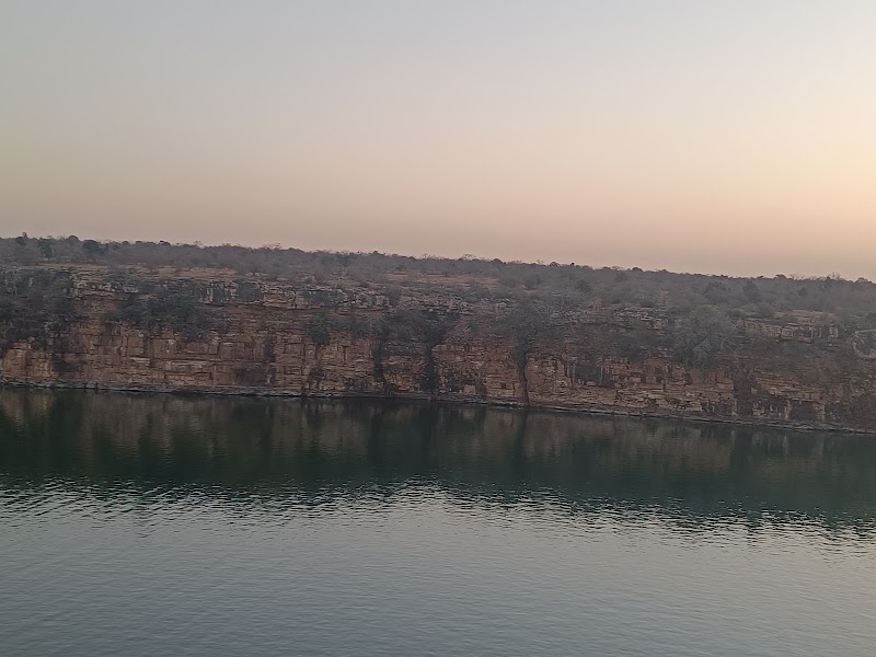Sunset Point, Gandhisagar - Sunset Point, Gandhisagar, MH7M+3H3, Karanpura Block, Madhya Pradesh 458771, India