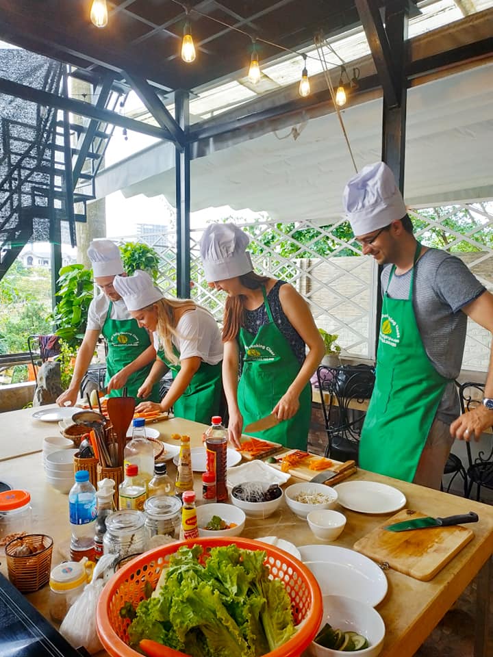 Az Hanoi Cooking Class - Az Hanoi Cooking Class 23 P. Đào Duy Từ, Phố cổ Hà Nội, Hoàn Kiếm, Hà Nội 100000, Vietnam