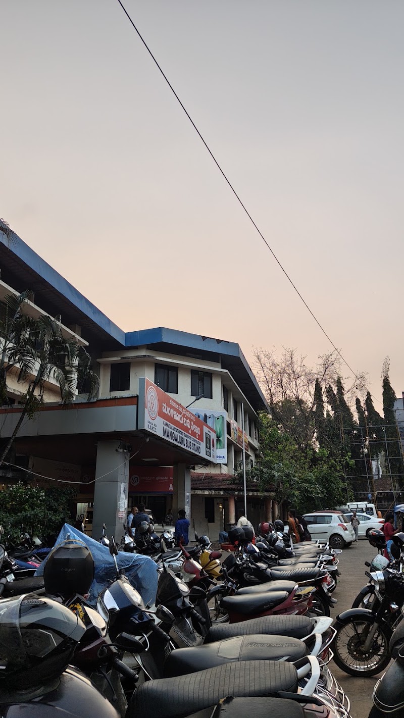 Mangalore Bus Stand KSRTC - Mangalore Bus Stand KSRTC, VRMR+XV2, Lalbagh, Mangaluru, Karnataka 575004, India