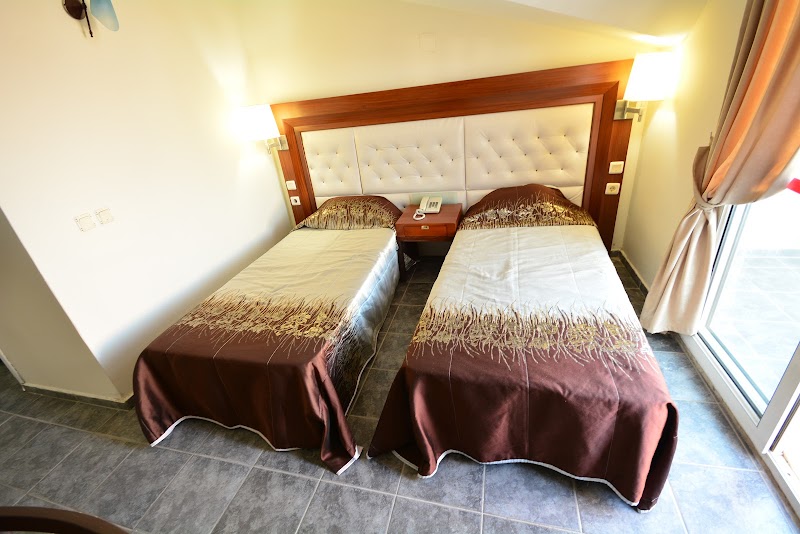 Sea Center Hotel - Sea Center Hotel Çıldır, 107. Sk. No:7, 48700 Marmaris/Muğla, Türkiye