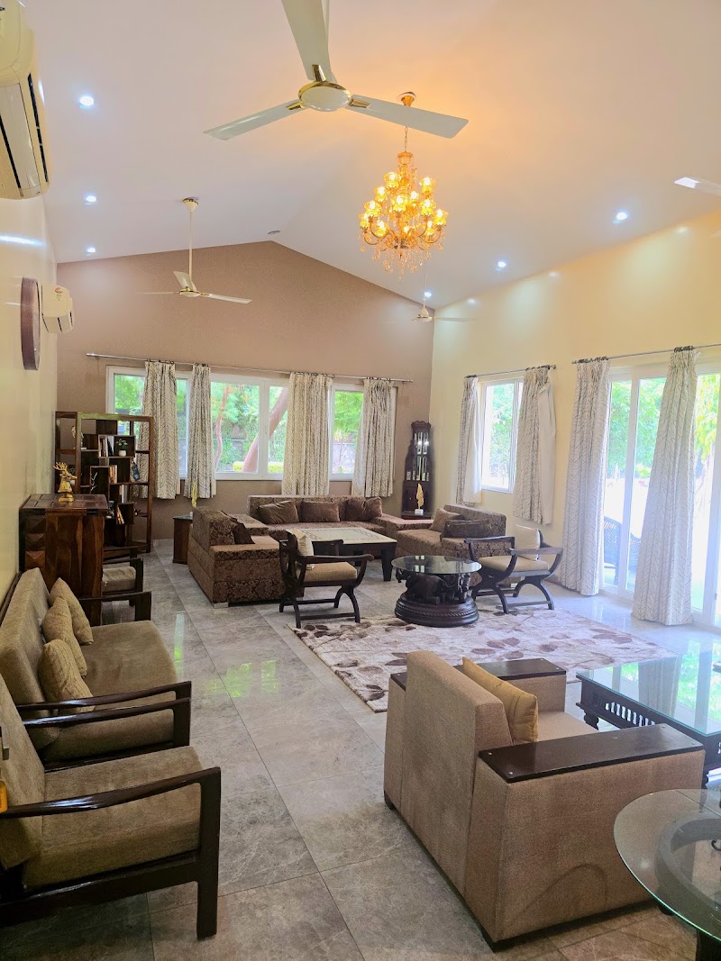 Kingfisher Luxury Farmhouse - Kingfisher Luxury Farmhouse, D1, Aravali Sohna-Gurgaon Road, Sohna, Haryana 122103, India