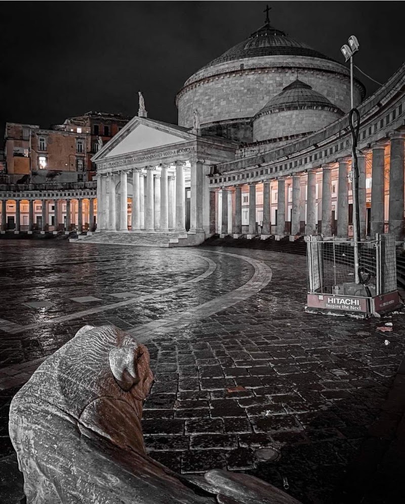 Piazza del Plebiscito - Piazza del Plebiscito, 80132 Napoli NA, Italy