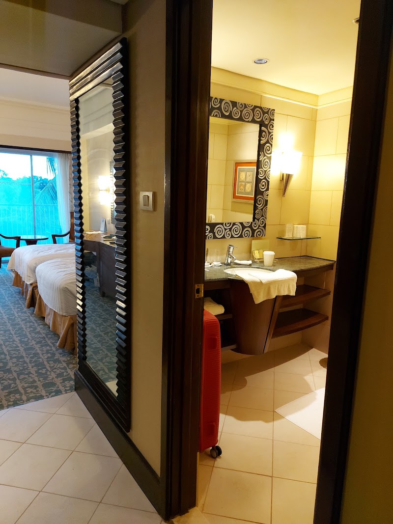 Shangri-La Mactan, Cebu - Shangri-La Mactan, Cebu, Punta Engaño Rd, Lapu-Lapu City, Cebu, 6015 Cebu, Philippines