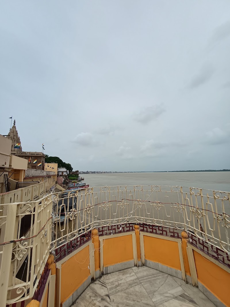 Shivangan Heritage HomeStays near ghat