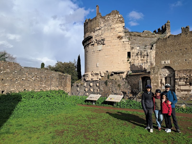 The Appian Way Bike Tour - The Appian Way Bike Tour, Viale Aventino, 37, 00153 Roma RM, Italy
