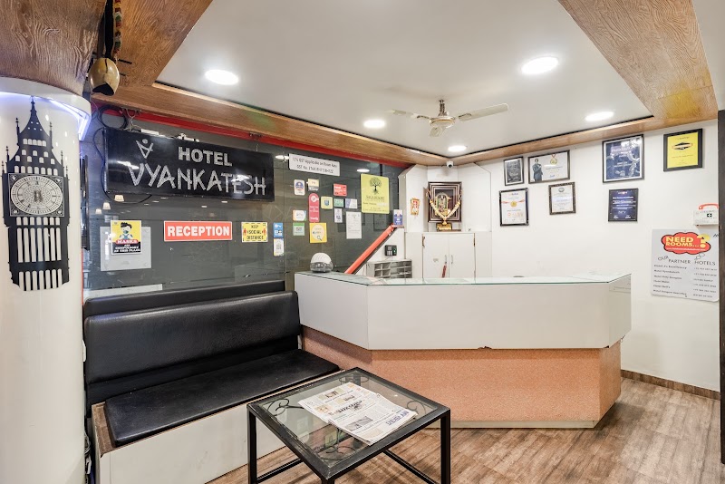 Hotel Vyankatesh & Pure Veg Restaurant - Hotel Vyankatesh & Pure Veg Restaurant 141, Main Road, near Police Station, Mahabaleshwar, Maharashtra 412806, India