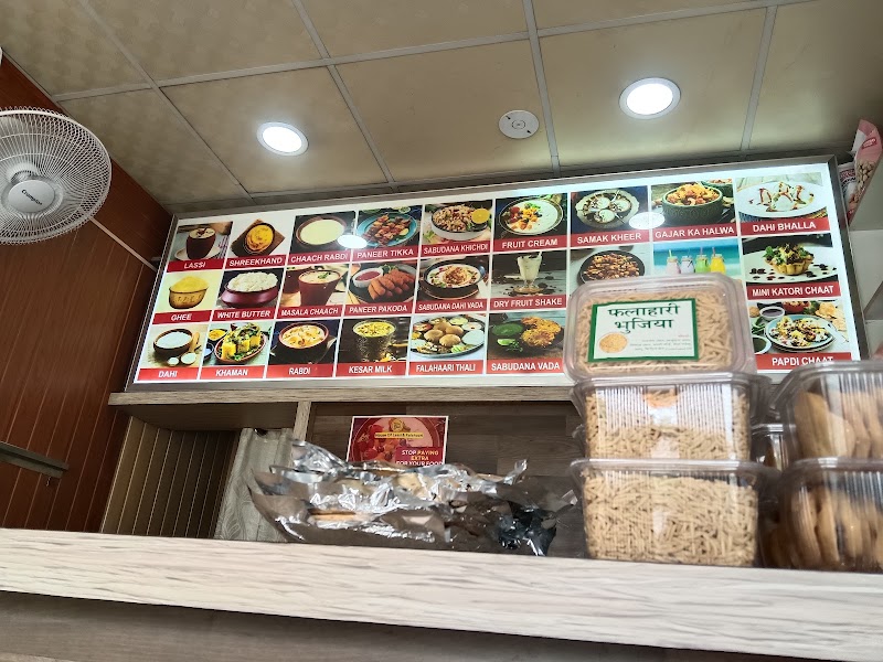 Falahaar & House Of Lassi - Falahaar & House Of Lassi Shop No. 12, Queens Rd, Nityanand Nagar, Vaishali Nagar, Jaipur, Jaipur Nagar Nigam Area, Rajasthan 302021, India