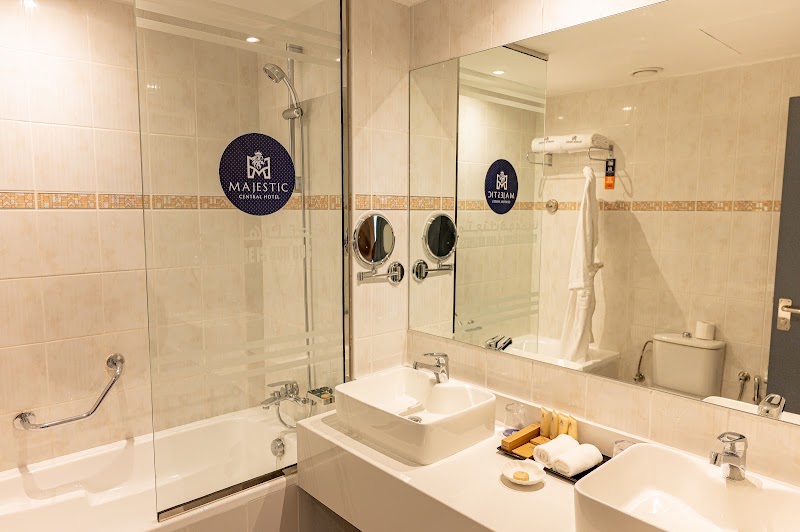Majestic Central Hotel - Majestic Central Hotel, Al Mankhool Rd - near Sharaf DG Metro Station - Bur Dubai - Dubai - United Arab Emirates