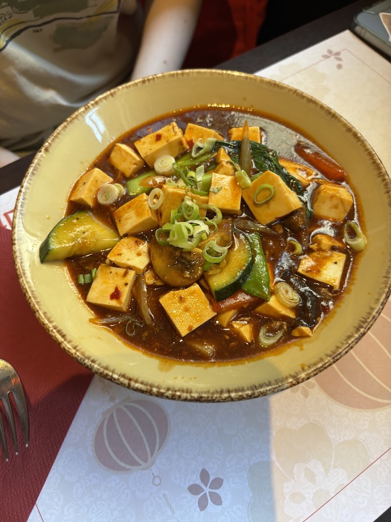 Yuen Restaurant - Yuen Restaurant Getreidegasse 24, 5020 Salzburg, Austria