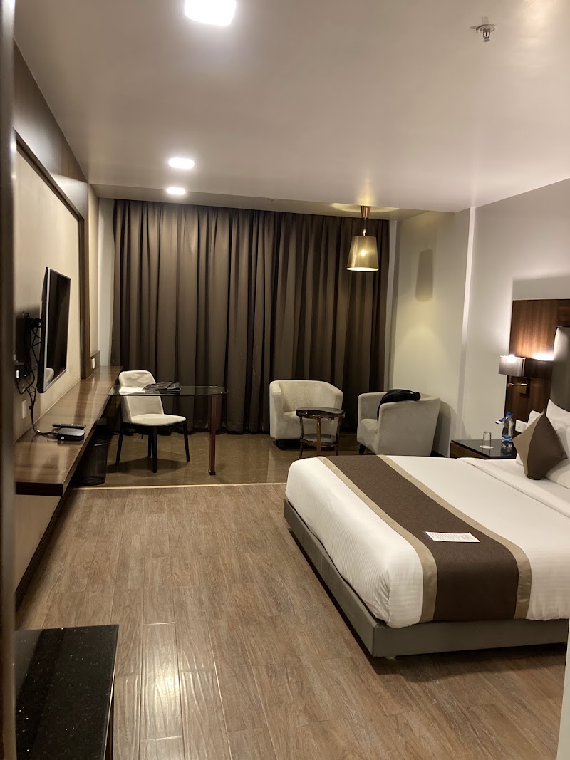 Hotel IVY - Hotel IVY Ring Road No. 1, Priyadarshini Nagar Colony, Pachpedi Naka, Raipur, Tikrapara, Chhattisgarh 492001, India