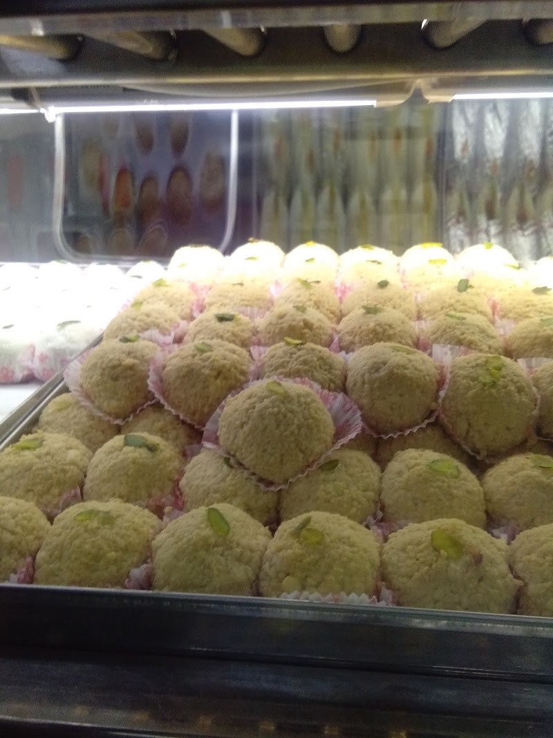 Calcutta Sweets Tatibandh Raipur - Calcutta Sweets Tatibandh Raipur, Infront of AIIMS, gate 3, Gurudwara complex, Tatibandh, Raipur, Chhattisgarh 492099, India