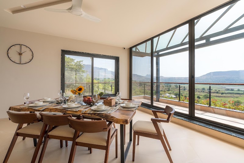 StayVista at Pearl Lakeview Mansion - Igatpuri | Luxury Villa with Private Pool - StayVista at Pearl Lakeview Mansion - Igatpuri | Luxury Villa with Private Pool, Gat 533/1, Pearl Lakeview Mansion, Igatpuri, Shevgedang, Maharashtra 422214, India