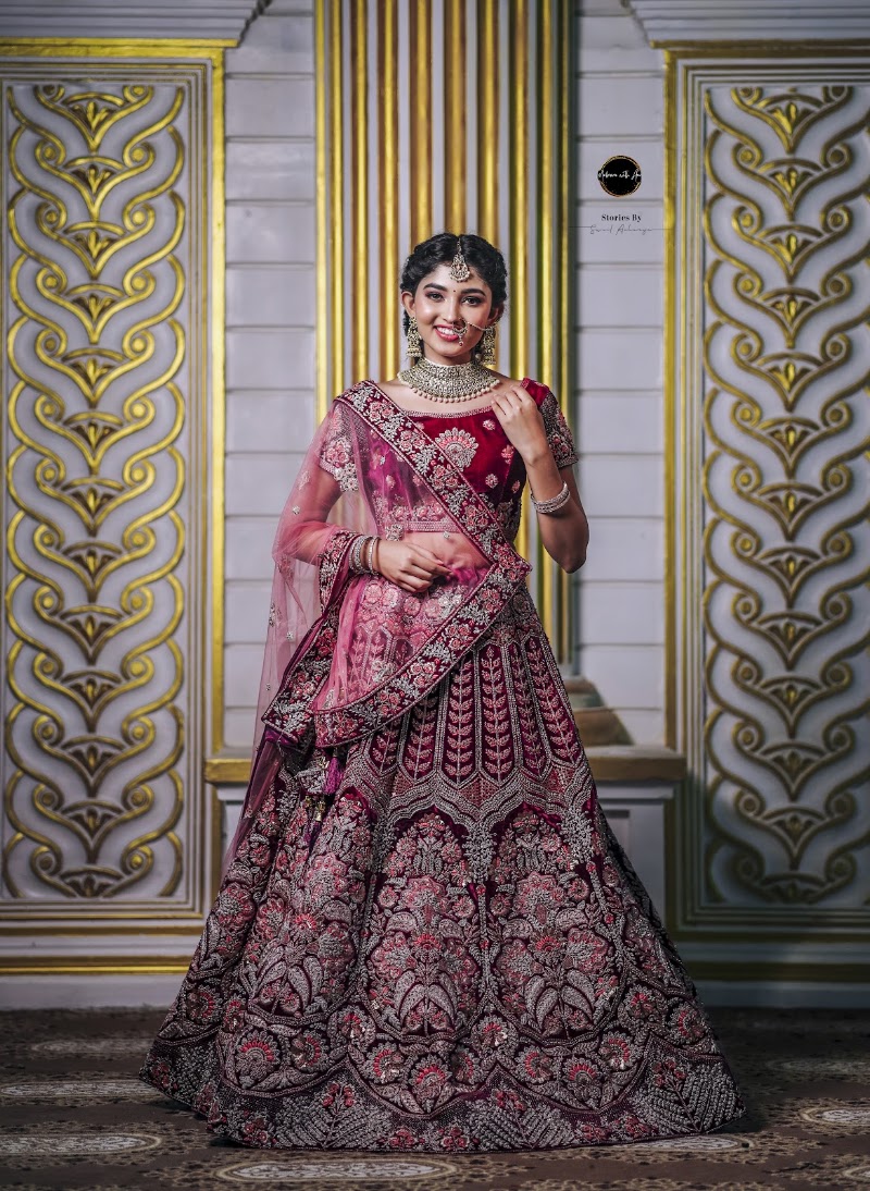 The Elegant Lady - The Elegant Lady 16, Basavaraju building, maramma temple road, Kanakapura Main Rd, Ganigarapalya, Adarsha Layout, thalaghattapura post, Bengaluru, Karnataka 560109, India