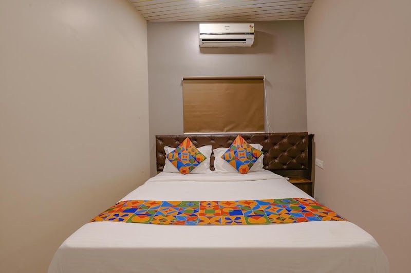 Hotel Budget Inn - Hotel Budget Inn CTS NO 1673, Military Rd, near Crystal Enclave, Bhavani Nagar, APT, Andheri East, Mumbai, Maharashtra 400059, India