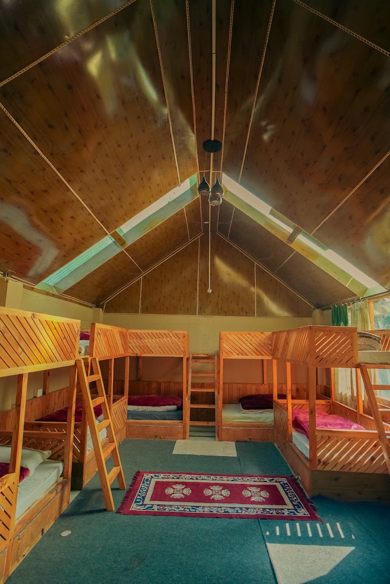 The Bushman Lodge - The Bushman Lodge The Bushman Lodge, Ghiyagi, Jibhi, Himachal Pradesh 175123, India