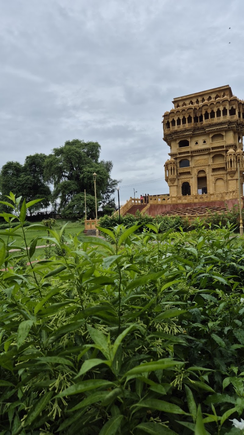 Swarna Mahal - Swarna Mahal 5VP2+GJ6, Chatra Vilas Garden, Nayapura, Kota, Rajasthan 324001, India