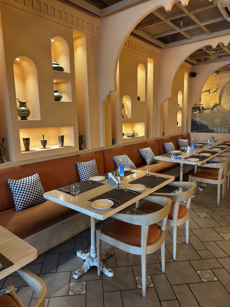 Kutumb Restaurant