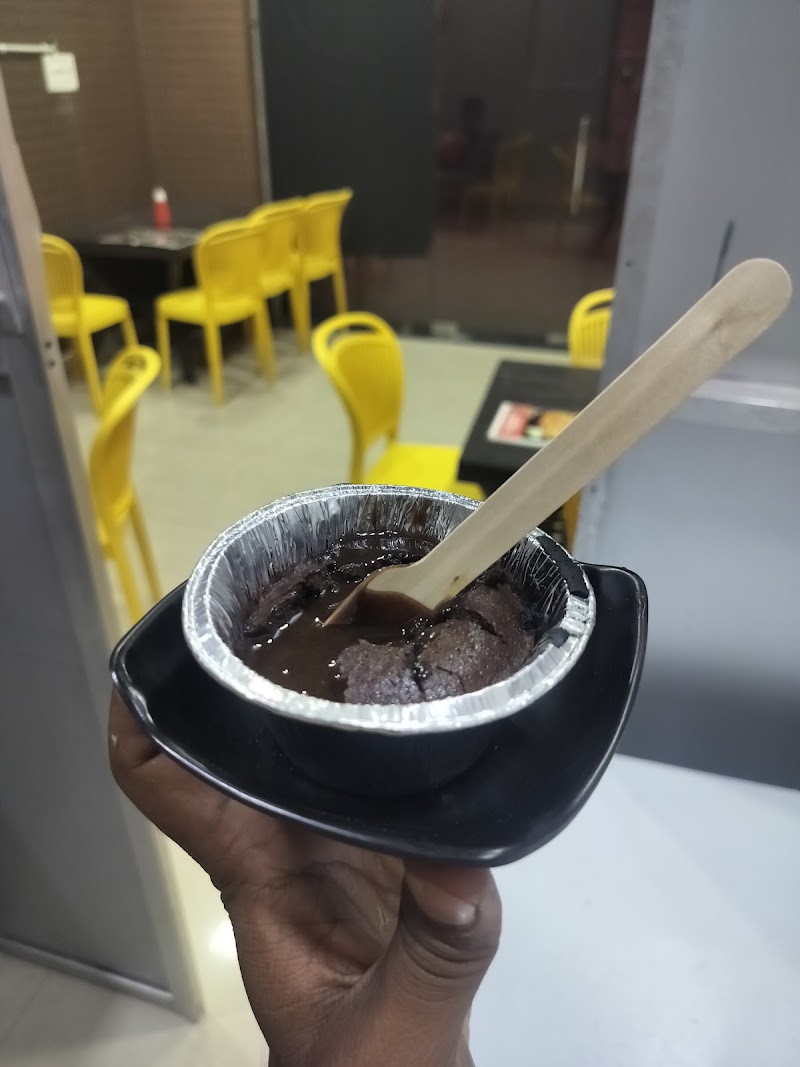 Pizza house - Pizza house ishwar public school, road, near NKD hospital, Vishal Colony, Bhanpuri, Raipur, Chhattisgarh 493221, India