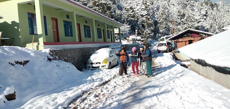 Sankri Surya Retreat - Sankri Surya Retreat, Mori-Sankari Rd, Saur, Sidri, Uttarakhand 249128, India