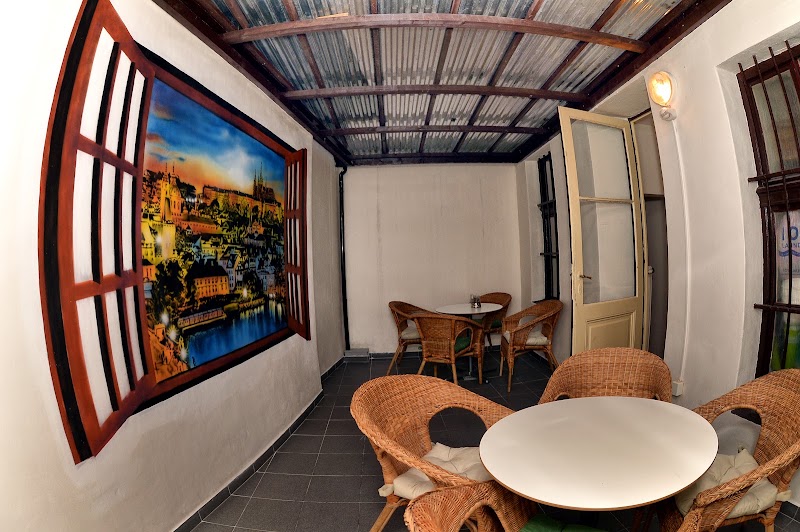 Onefam Home Hostel Prague - Onefam Home Hostel Prague Hybernská 1008/22, Nové Město, 110 00 Praha-Praha 1, Czechia