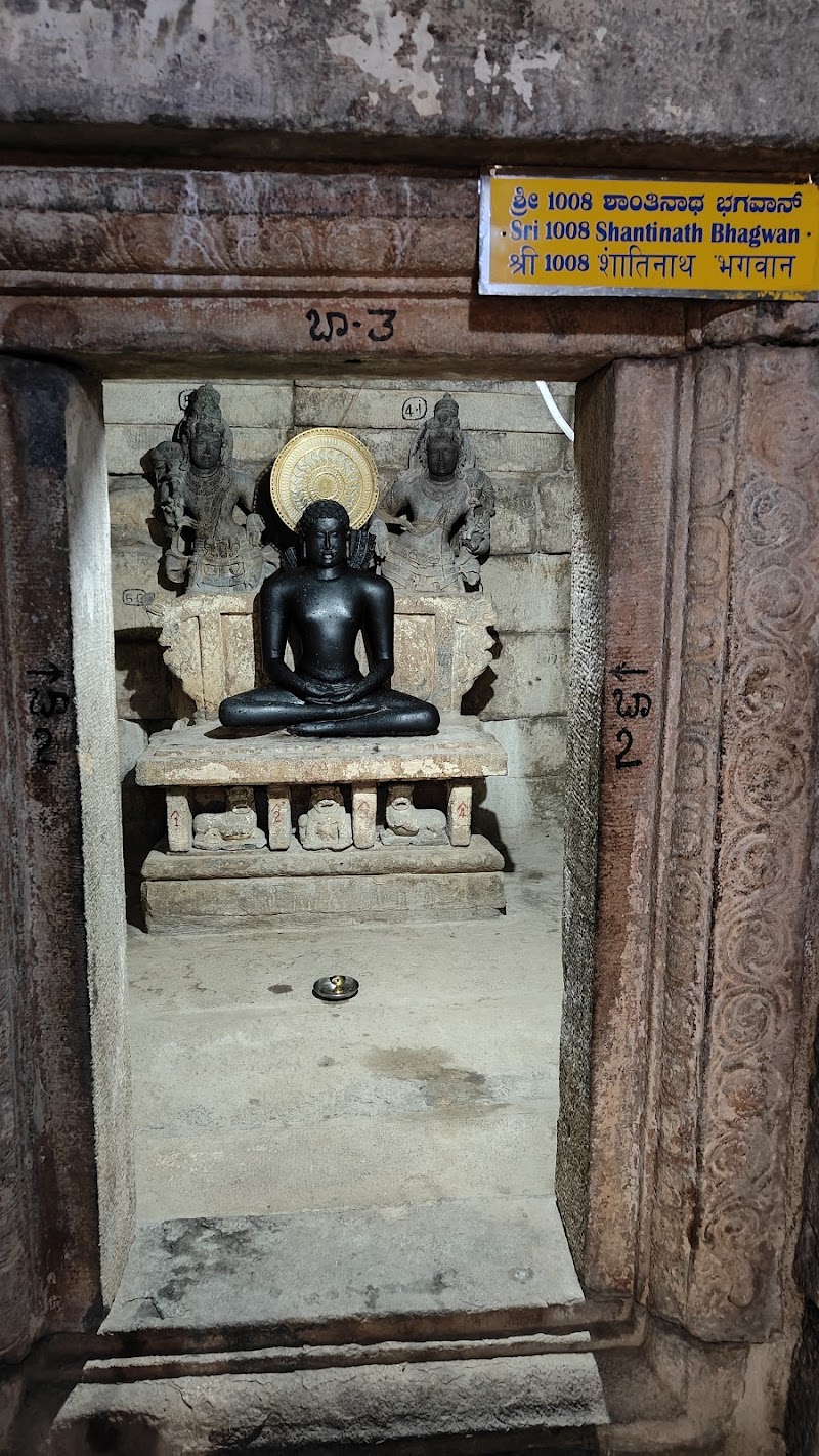Kambadahalli Jain Mutt - Kambadahalli Jain Mutt, VJ9M+485, Kambadahalli, Karnataka 571802, India