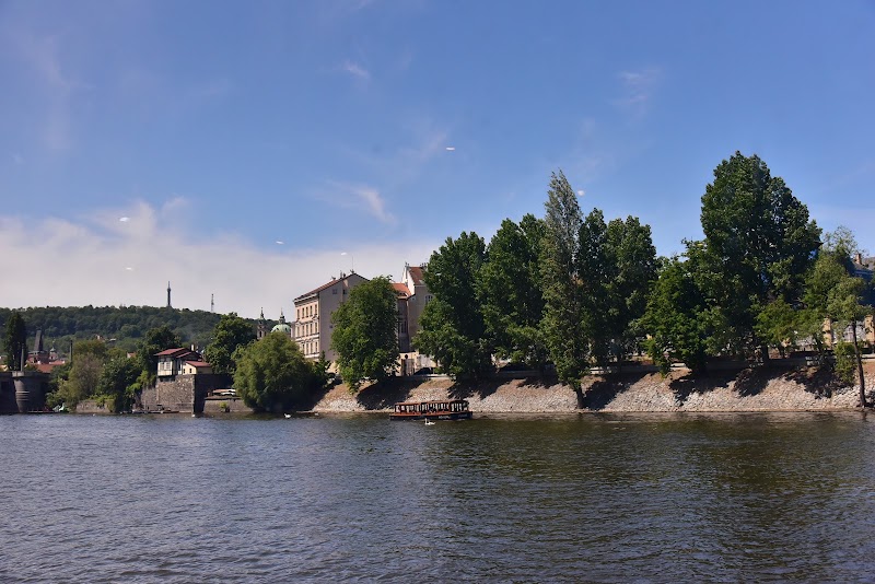 Přístaviště u Čechova mostu - Přístaviště u Čechova mostu, Dvořákovo nábř., Staré Město, 110 00 Praha-Praha 1, Czechia