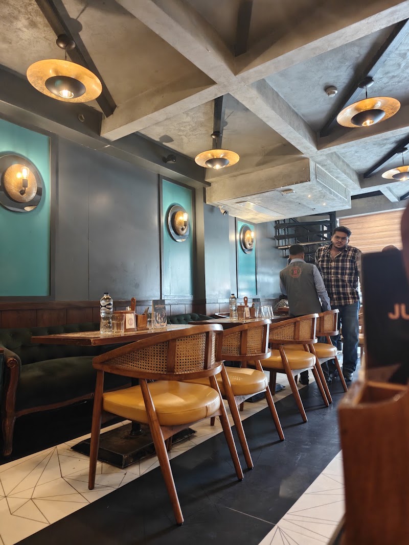 Sandoz Restaurant - L Block, CP - Sandoz Restaurant - L Block, CP L-9, Connaught Cir, Block L, Connaught Place, New Delhi, Delhi 110001, India