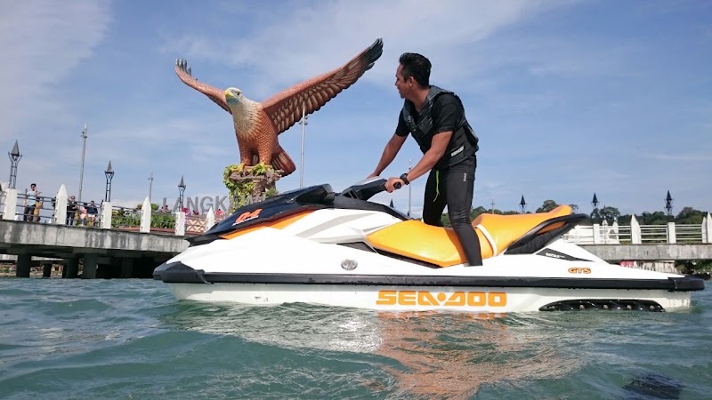 SAFF Watersports - SAFF Watersports, Kiosk MPLBP no.2, Pantai Cenang, Jalan Temoyong, 07000 Langkawi, Kedah, Malaysia