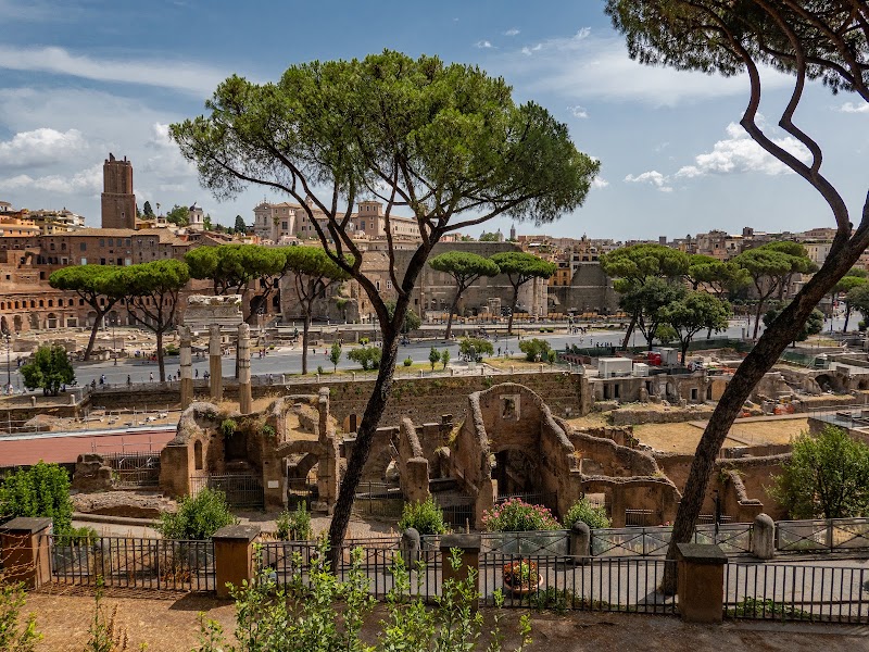 Tarpeian Belvedere - Tarpeian Belvedere Via Monte Tarpeo, 42, 00186 Roma RM, Italy