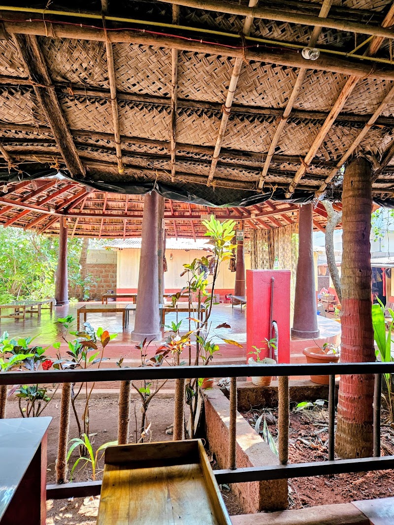 Halfway Home - Halfway Home Kudle Beach Rd, Dandebagh, Gokarna, Karnataka 581326, India
