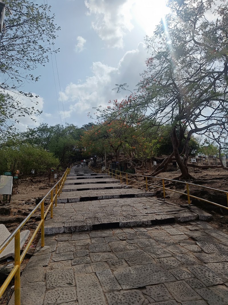 Parvati Hill - Parvati Hill 143/4, Nana Saheb Peshwa Rd, Parvati Gaon, Parvati Paytha, Pune, Maharashtra 411009, India