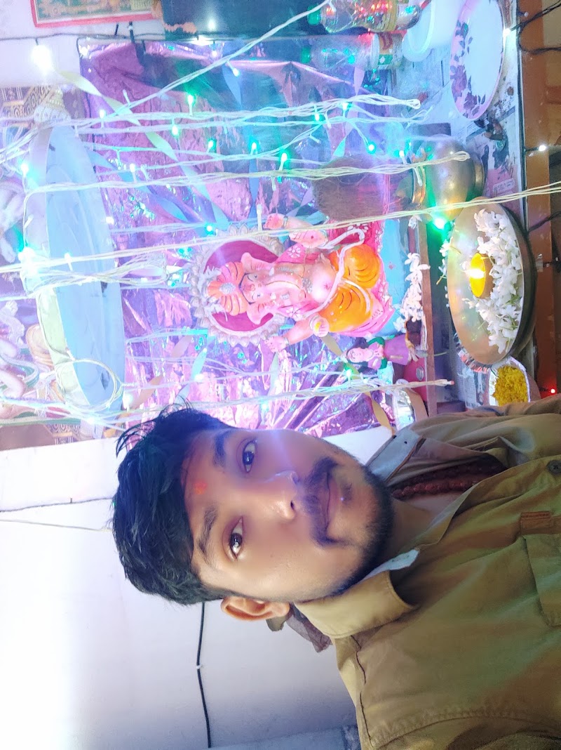Megha computer - Megha computer, 6JH3+4J6 गवर्मेंट स्कूल के सामने, चंगोराभाठा बाज़ार चौक, पानी टंकी के पास, Changurabhata, Raipur, Chhattisgarh 492013, India