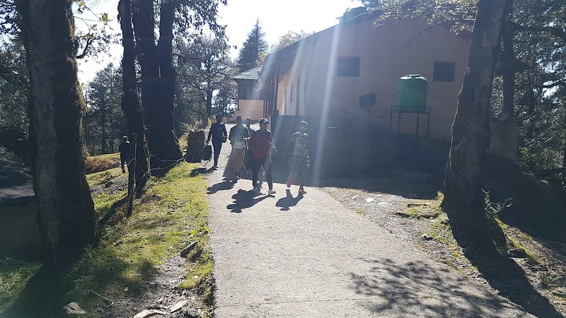 Deoban Forest Rest House - Deoban Forest Rest House, PVX8+6G7, Jadi, Uttarakhand 248123, India