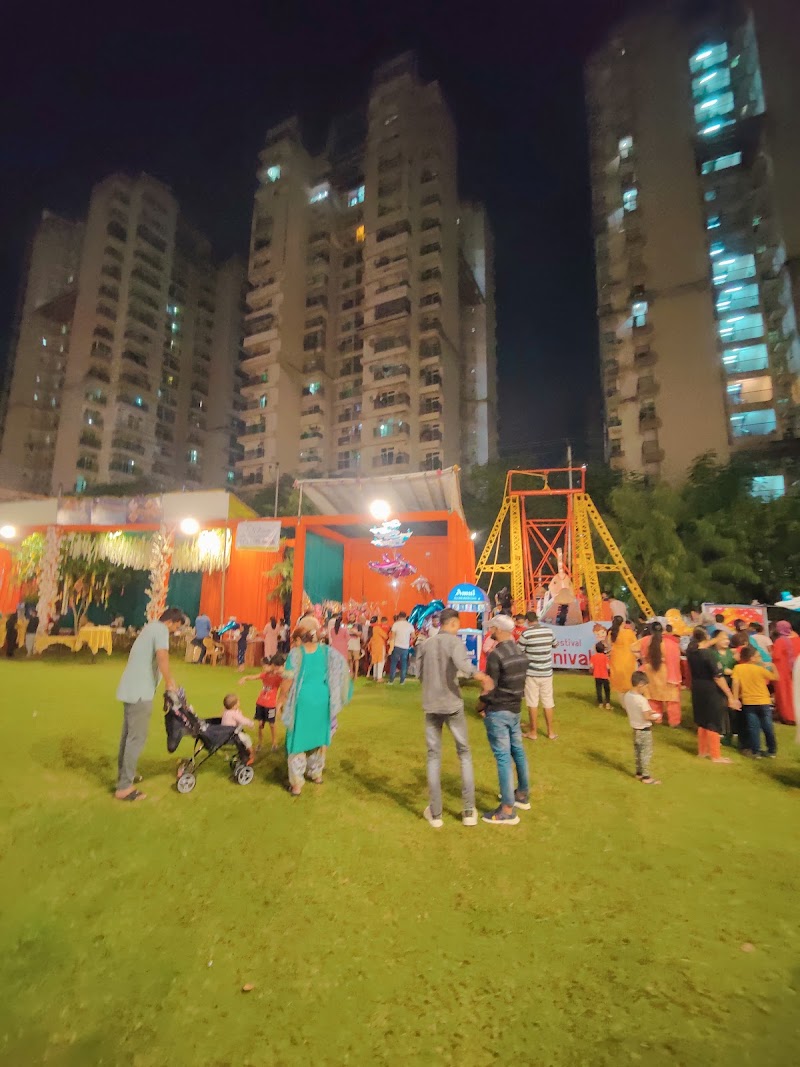 Radha Krishna Park Gaur City - Radha Krishna Park Gaur City 6th Ave Rd, E Block, Gaur City 1, Sector 4, Greater Noida, Ghaziabad, Uttar Pradesh 201318, India