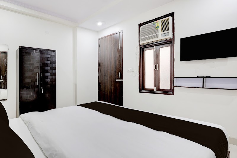 Hotel O DD Green Residency - Hotel O DD Green Residency 49 E Mohalla Chhotiyal Plam Village 49 E Mohalla Chhotiyal Plam, NEAR, Village, Palam Metro Rd, Palam Village, Palam, Delhi, 110045, India