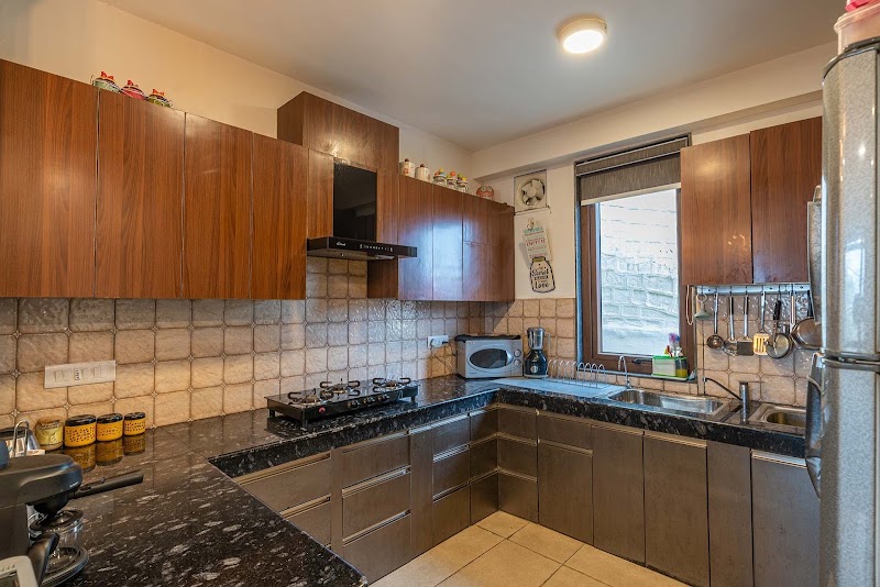 StayVista at Arncliff Villa in Mussoorie | 2 BHK Premium Holiday Home - StayVista at Arncliff Villa in Mussoorie | 2 BHK Premium Holiday Home F32M+H3, The Mall Road, Mussoorie, Uttarakhand 248179, India