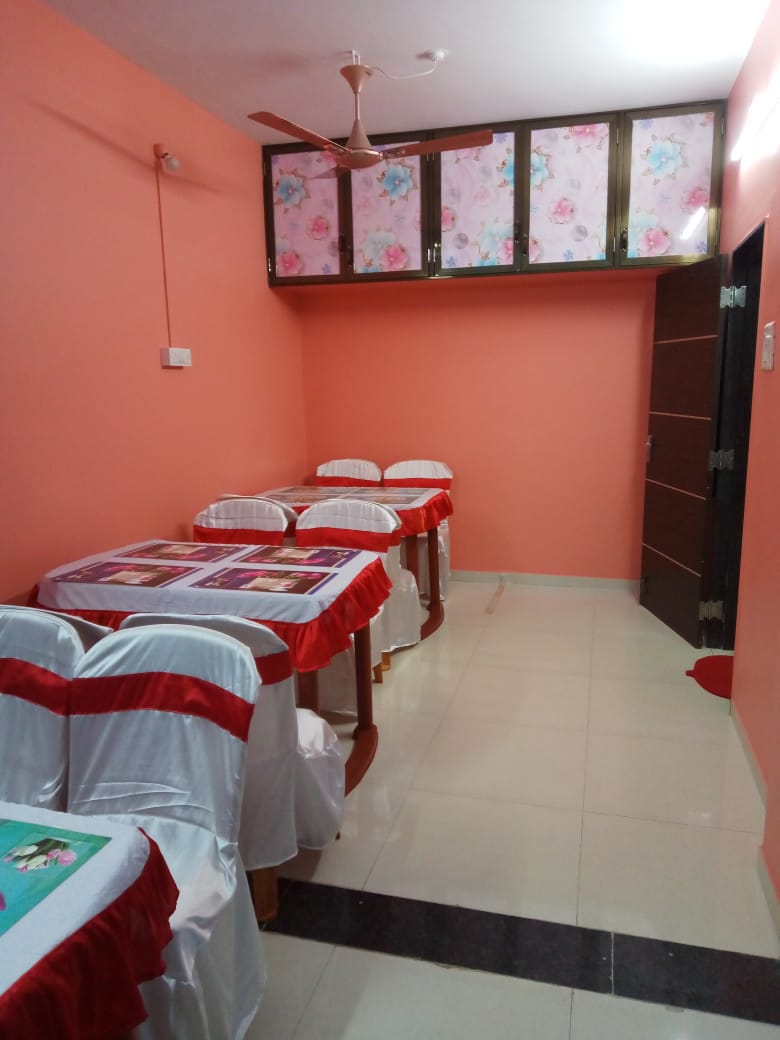 Varad cateres - Varad cateres Near Congress Bhuvan, Back side of prabha hotel, Gandhi Colony, Tilak Ali, Ratnagiri, Maharashtra 415612, India