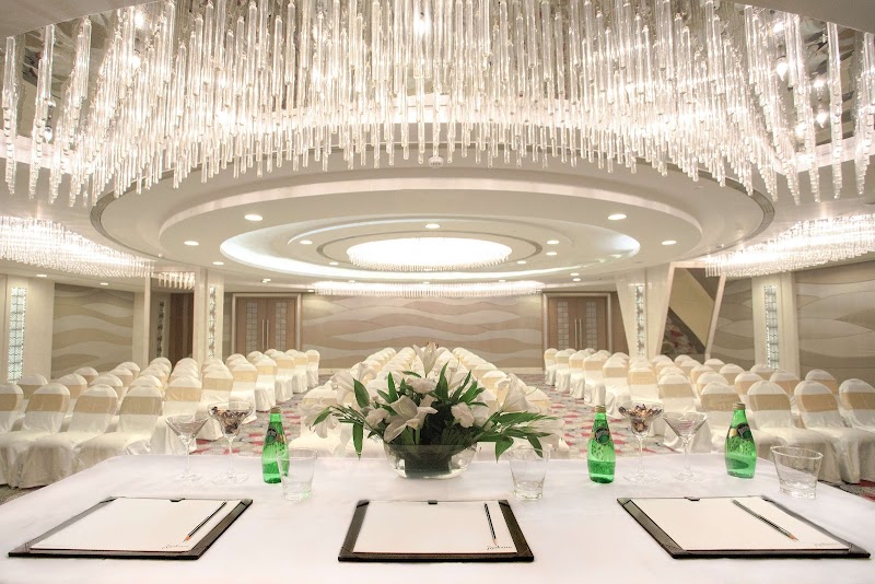 Radisson Hotel Udaipur - Radisson Hotel Udaipur Lakecity Mall, Ashok Nagar Main Rd, Shakti Nagar, Udaipur, Rajasthan 313001, India
