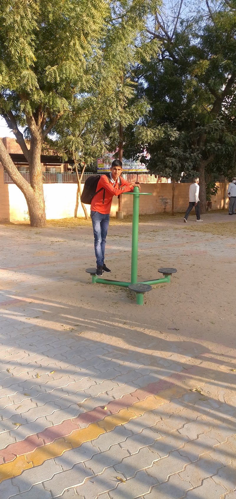 Vivekanand Park - Vivekanand Park 62H8+6GG, Gate Number 1, Near Mahaveer Hospital, Sector-4, Madhuban, Jodhpur, Rajasthan 342005, India