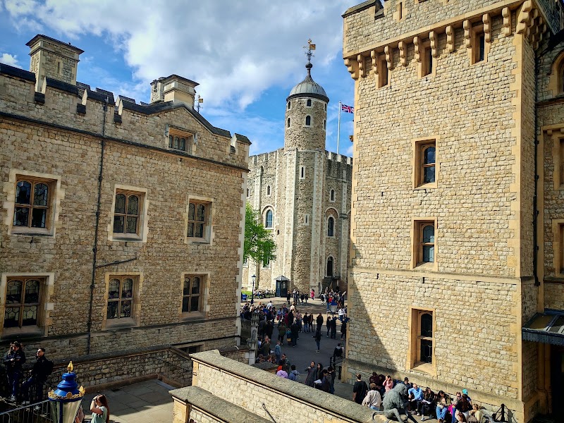 The Crown Jewels - The Crown Jewels Tower of, Tower Hill, London EC3N 4AB, UK