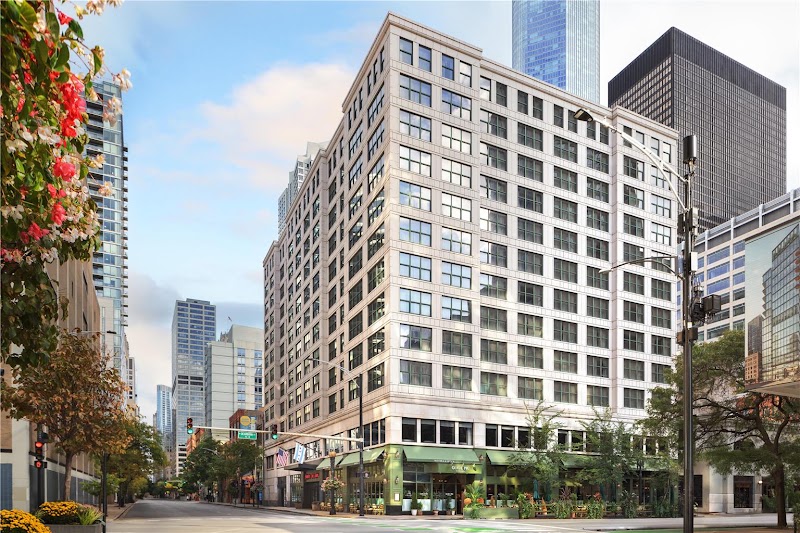 Hampton Inn & Suites Chicago-Downtown - Hampton Inn & Suites Chicago-Downtown, 33 W Illinois St, Chicago, IL 60654, USA