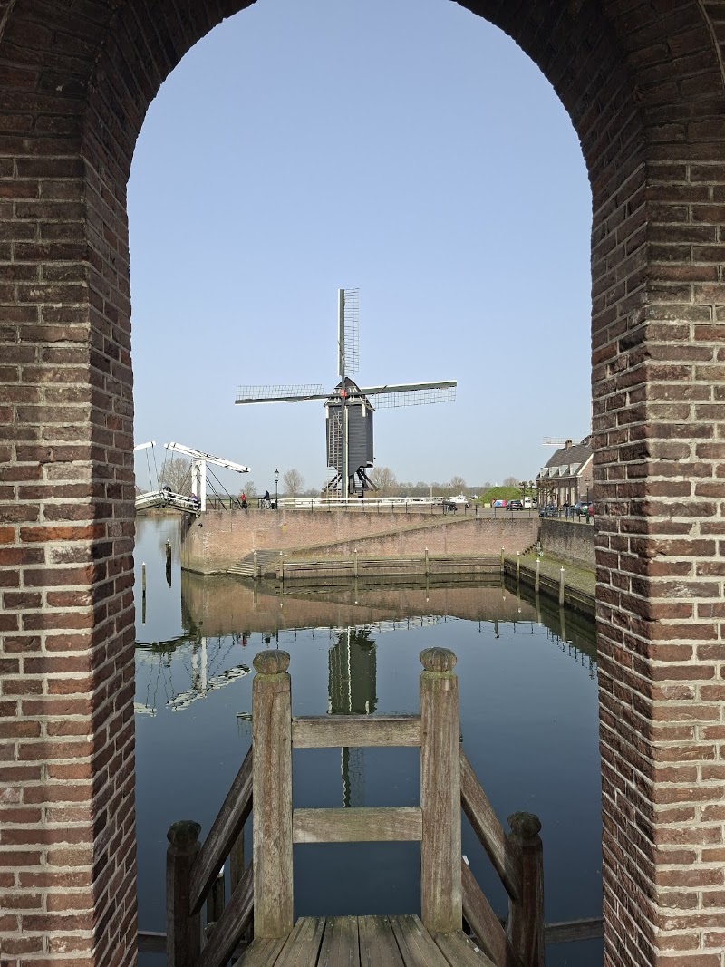 De Pannekoekenbakker - De Pannekoekenbakker Vismarkt 4, 5256 BC Heusden, Netherlands