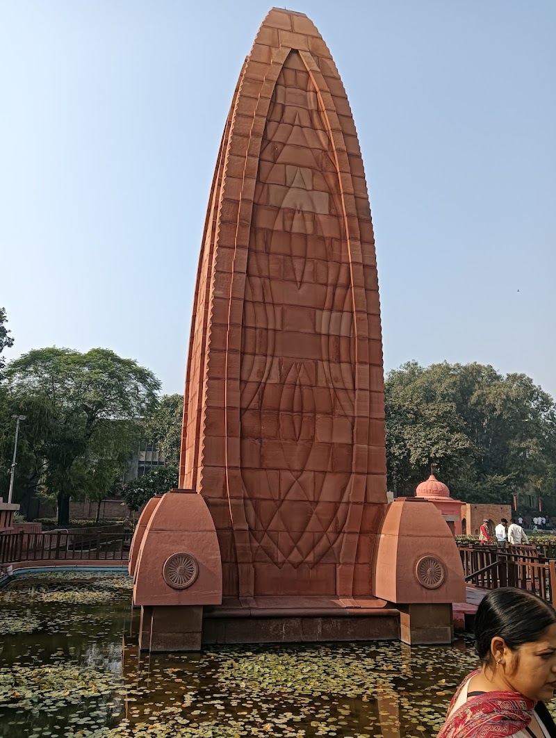 Sculpture in Honour of the Martyrs of Jallianwala Bagh - Sculpture in Honour of the Martyrs of Jallianwala Bagh JVCH+MV3, Heritage St, Jallan Wala Bagh, Katra Ahluwalia, Amritsar Cantt., Punjab 143006, India