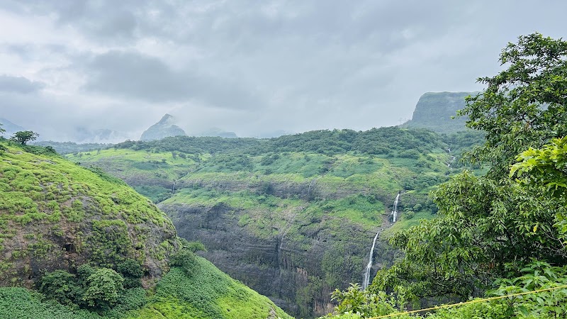 Milkybar Waterfall Trek Starting Point - Milkybar Waterfall Trek Starting Point, FC85+2G9, Tamhini Ghat Rd, Tamhini, Maharashtra 412108, India