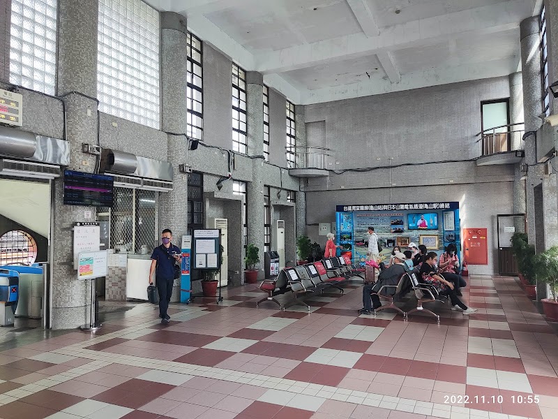 Yilan Station - Yilan Station, 26043No. 1號, Guangfu Rd, Dongcun Village, Yilan City, Yilan County, Taiwan 260
