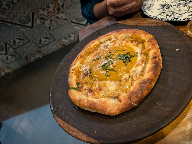 Grotto - Pizzeria|Coffee Shop - Grotto - Pizzeria|Coffee Shop SF - 090, First floor, Galleria Market, Sector 28, DLF Phase IV, Gurugram, Haryana 122009, India