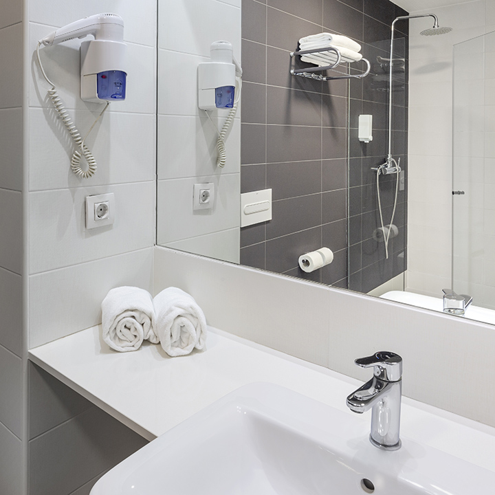 B&B HOTEL Barcelona Viladecans - B&B HOTEL Barcelona Viladecans Av. Olof Palme, 24, 08840 Viladecans, Barcelona, Spain